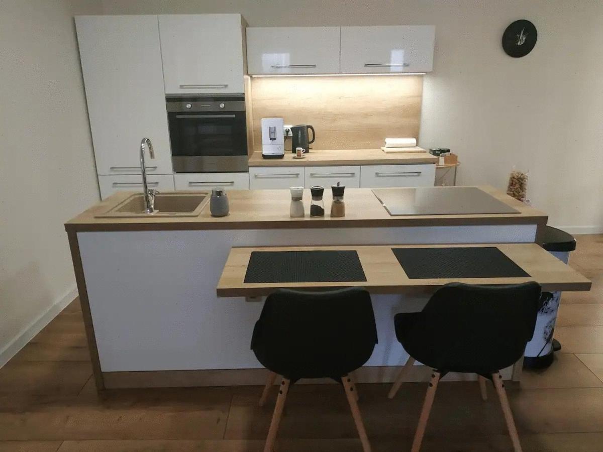 Slnecny Apartmanovy Dom Oslany Exteriör bild